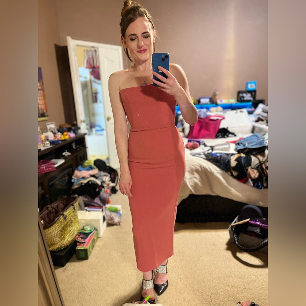 Alex Perry Elegant Coral Strapless Dress - Picture 10 of 16